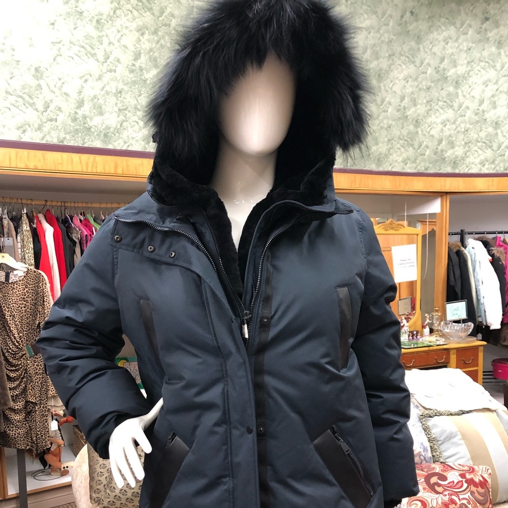 Tahari Lindsay Coat NWT